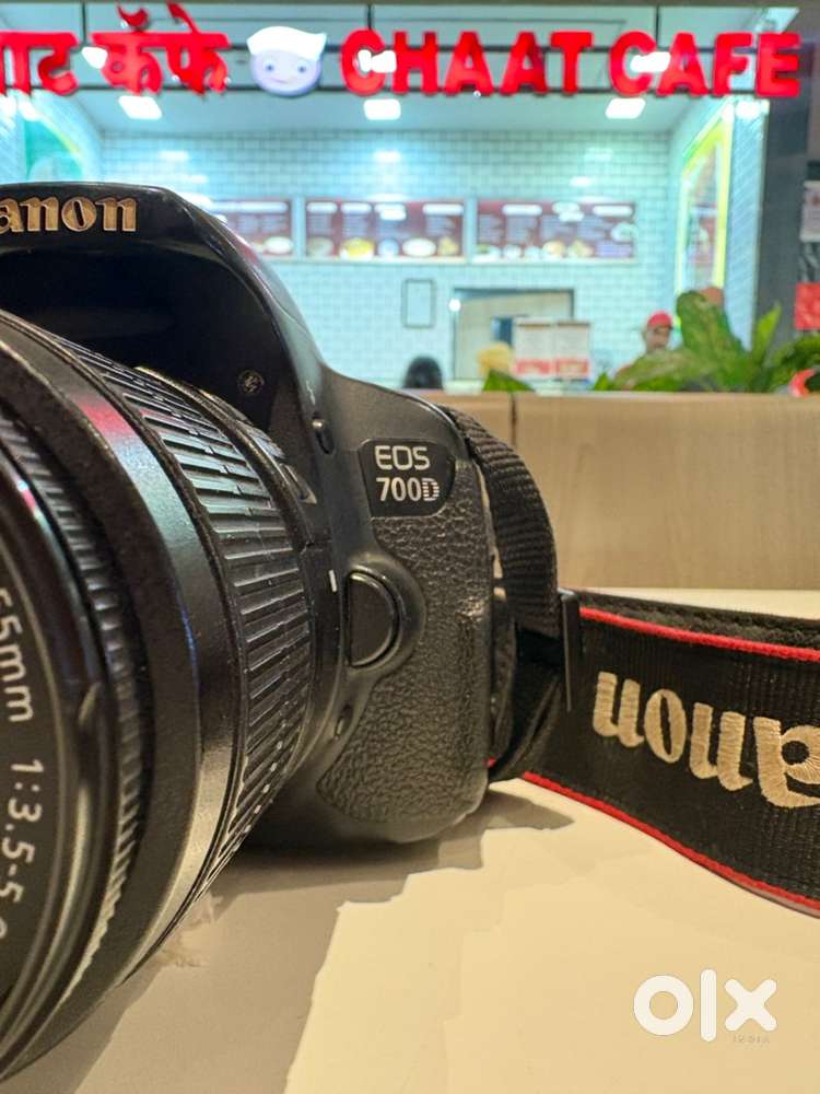 Canon 700 D