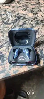 Mustang Airbuds