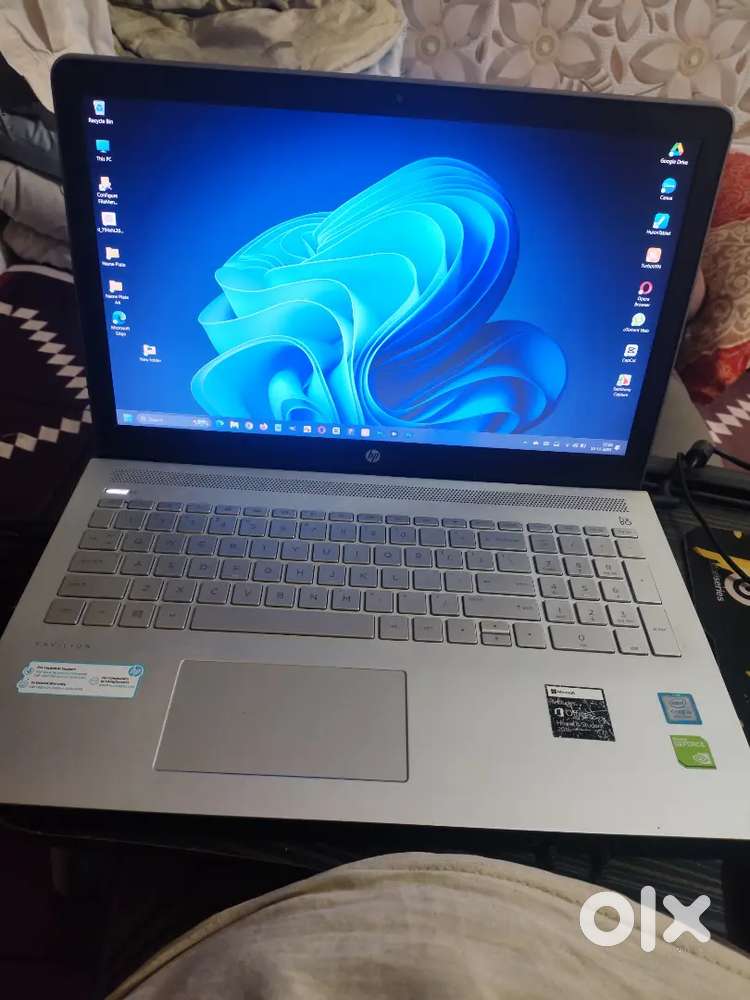 Hp pavillion i5 8th laptop with 512 GB SSD 8GB RAM & 4 GB Graphics