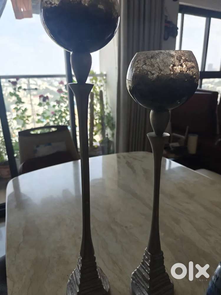 Lamp stands showpiece