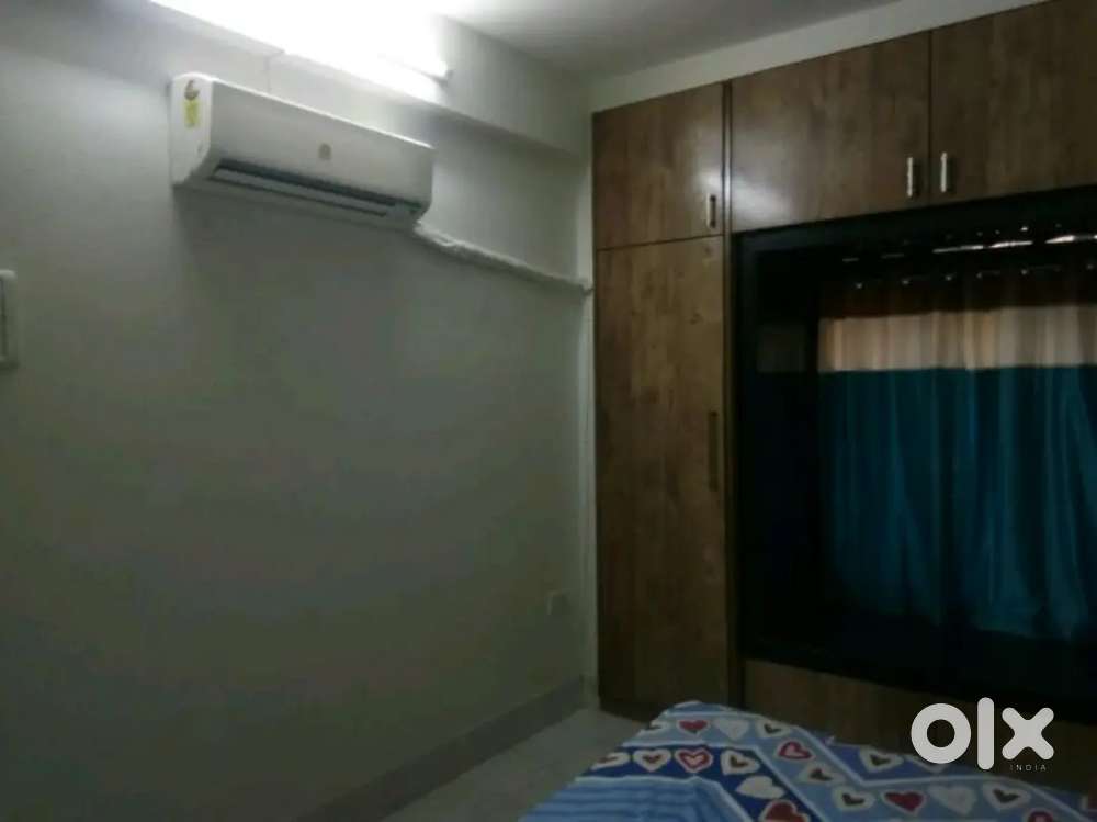 2 BHK FURNISHED FLAT FOR SALE
