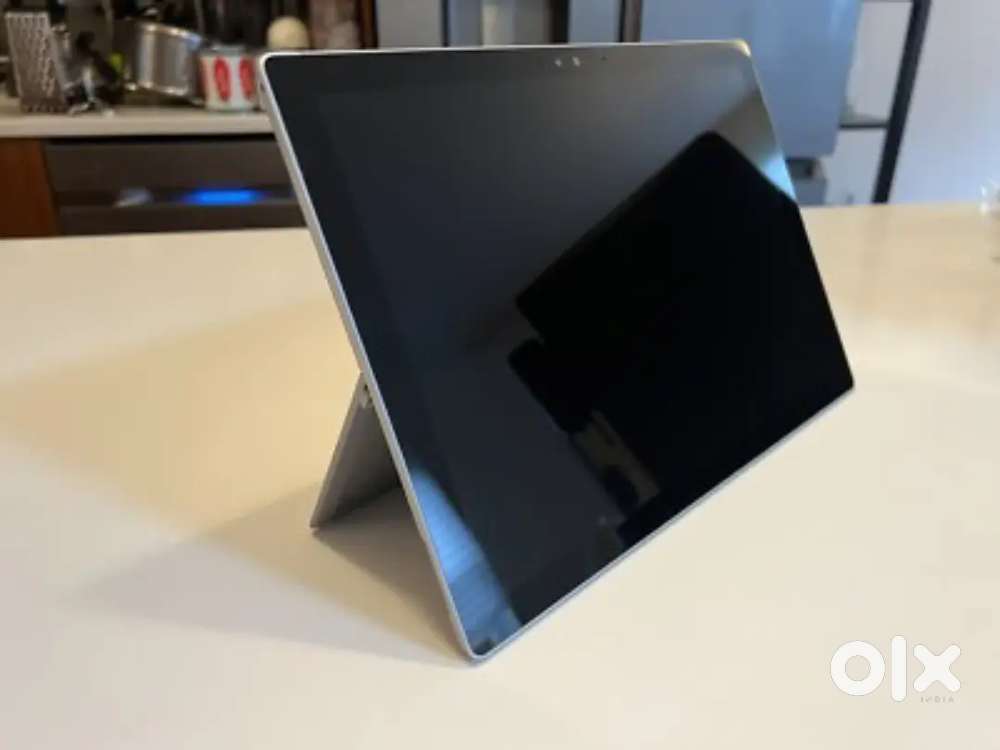 Microsoft Surface Pro Intel i7 11th Gen 16GB 1TB