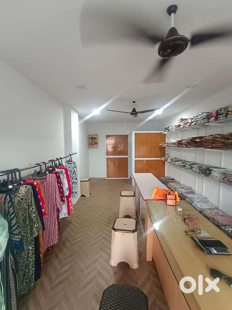 Shop for sale (1st floor, Main Road)