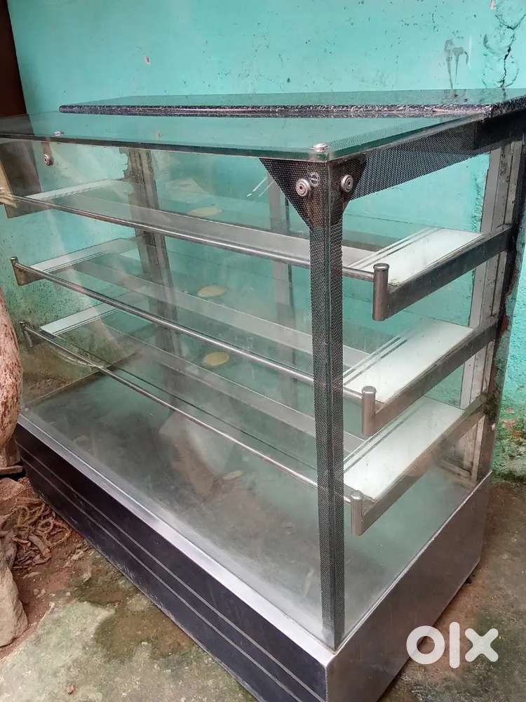Display counter 3.8×4×2 feet