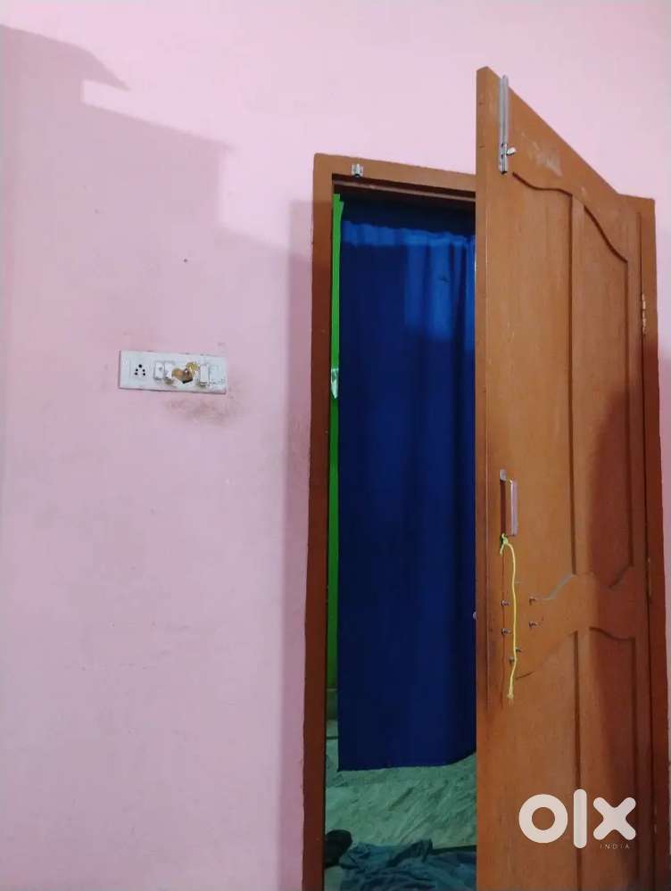 Room available for rent