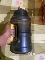 2 L water bottle