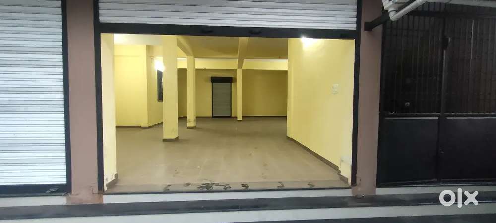 Ground floor shop at nettayam facing main road