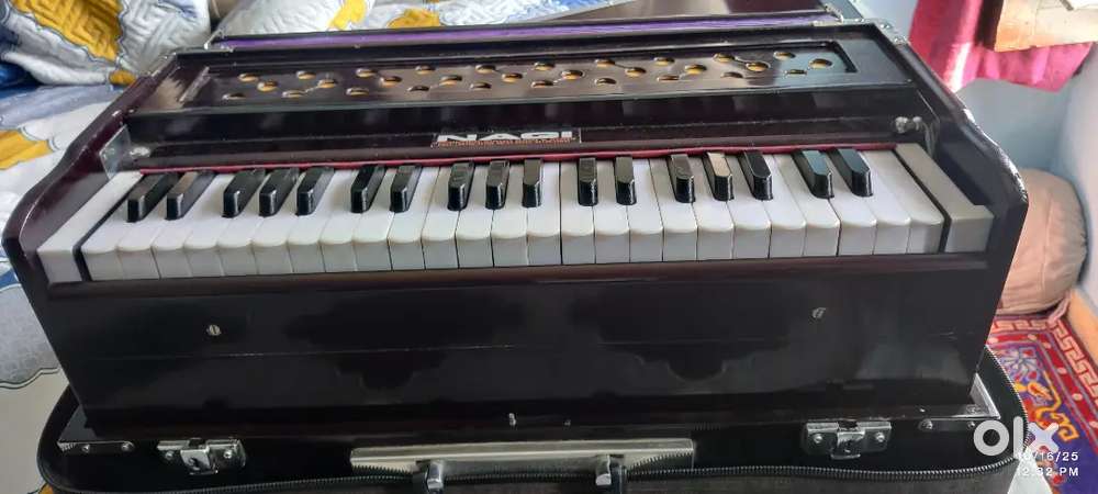 Nagi Harmonium