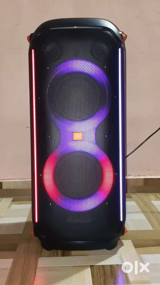 JBL party box 710