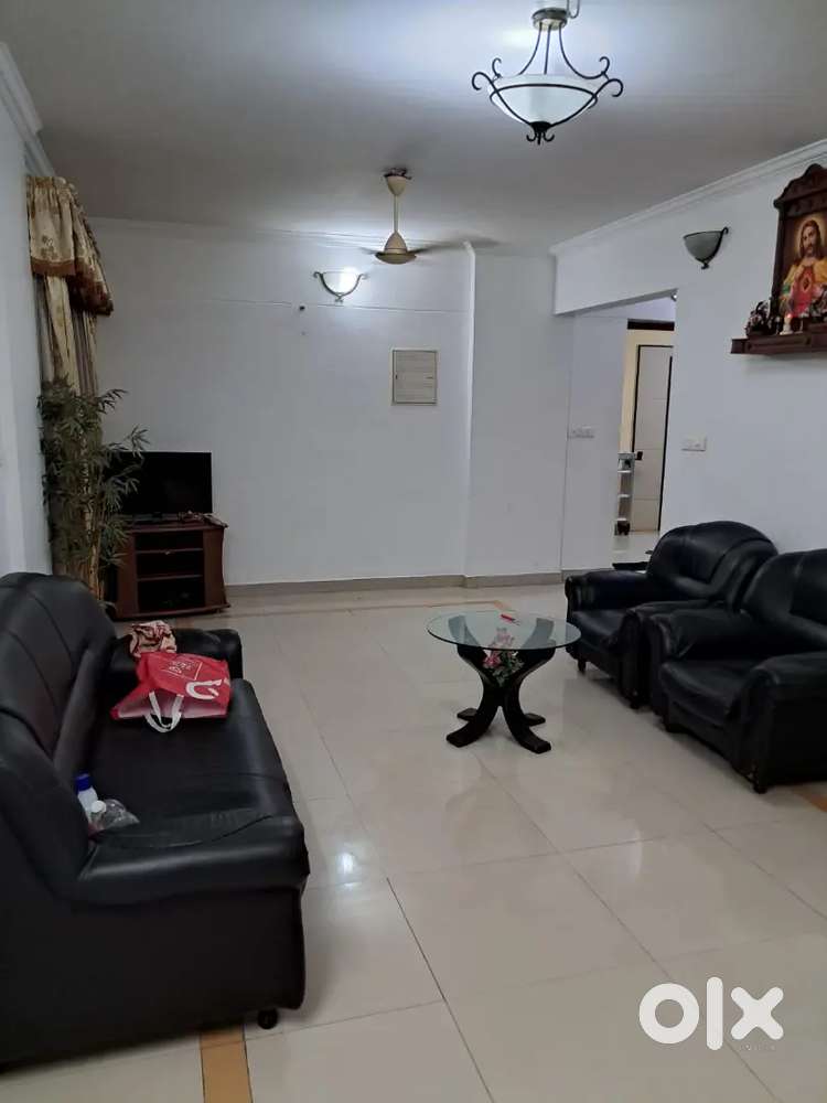 Fully furnished flat 3bhk rent 34000 near edappally metro station