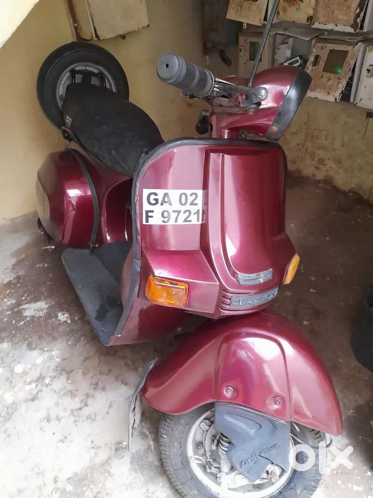 Bajaj Classic...running condition..3rd owner