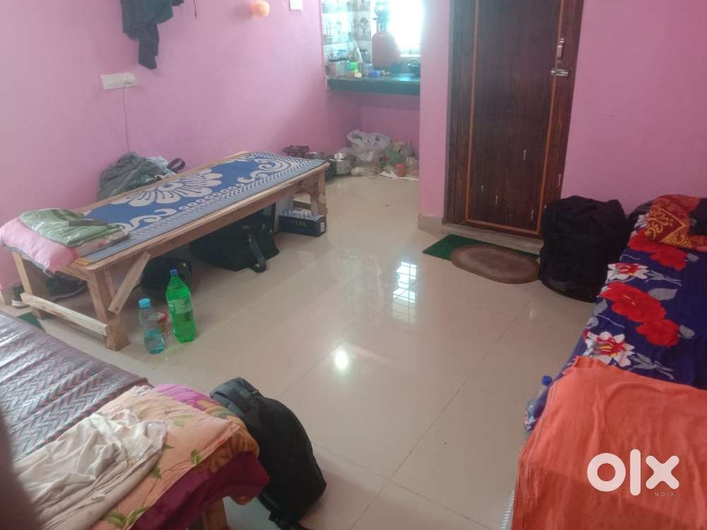 Boy's Hostel near KIIT