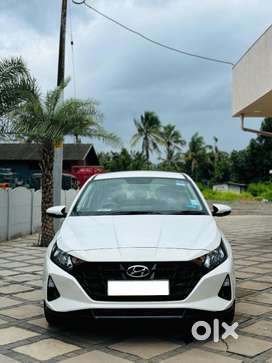 Hyundai i20 1.2 Sportz (O), 2023, Petrol