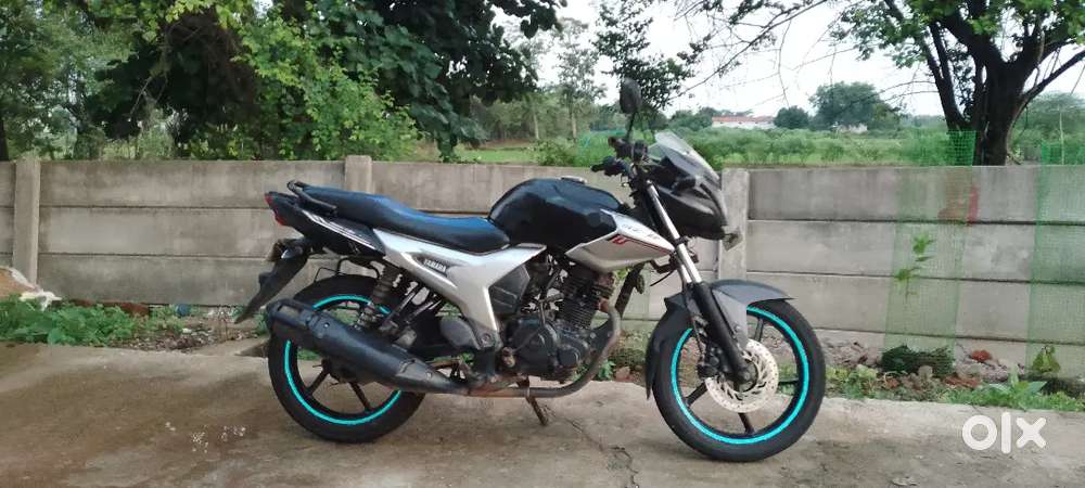 Yahama sz r / 2012 ,1st owner,MH passing hai