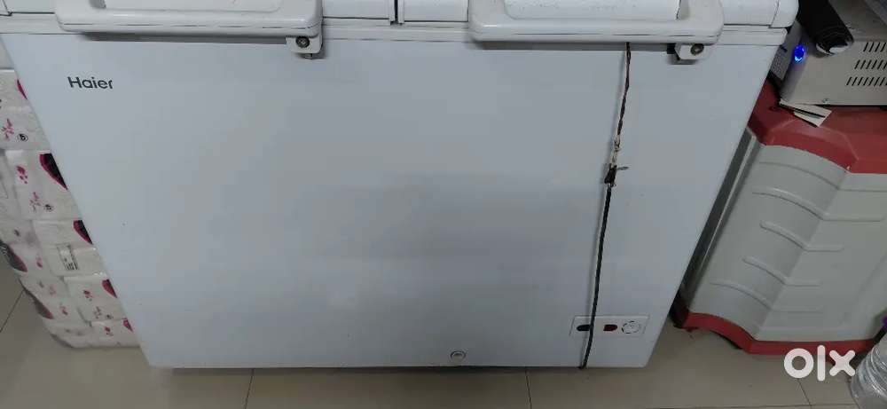 2 year old Deep fridge