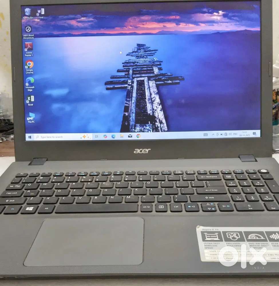 Acer E5-773 model laptop