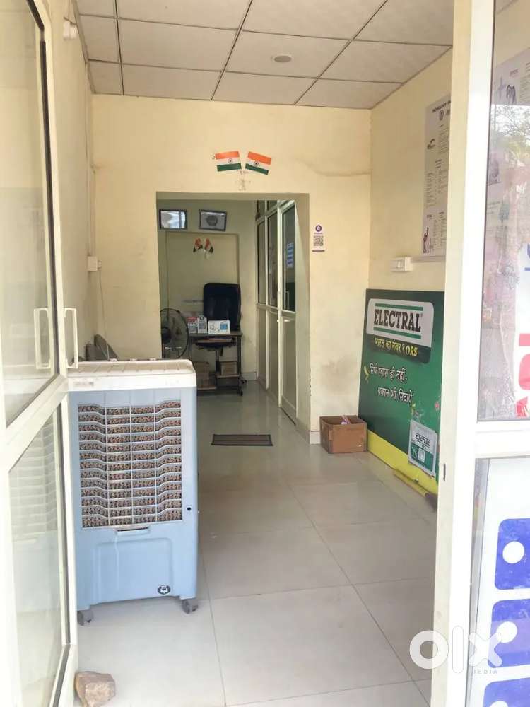 Main Road For Rent in Prime location