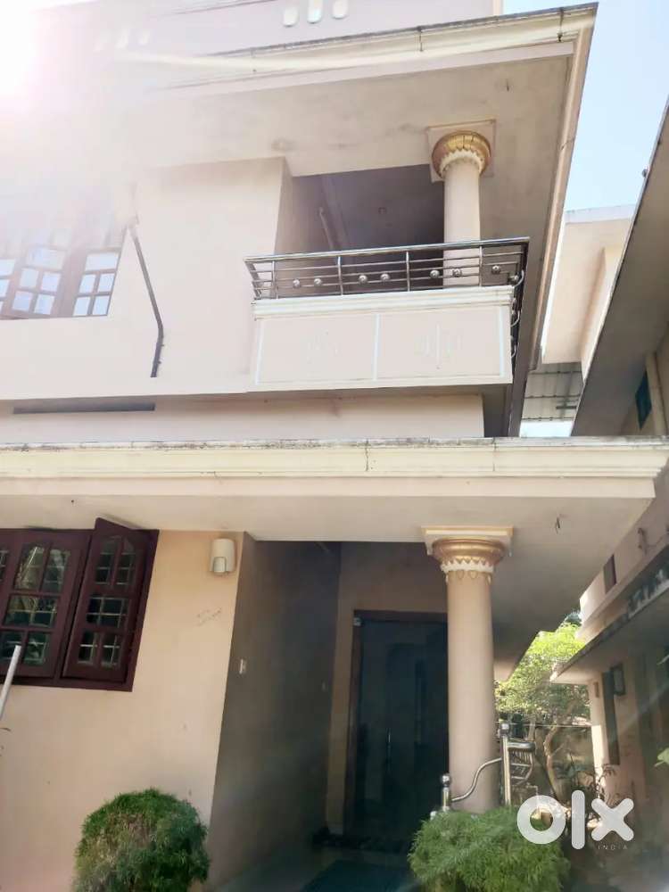 Paying guest for ladies