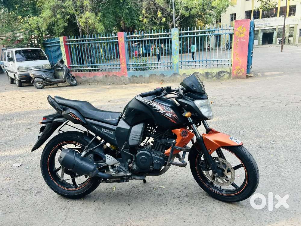 Yamaha Fzs