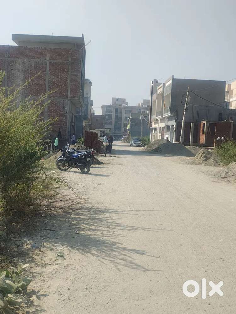 बदायूं रोड पर नियर पराग फैक्ट्री के सामने साउथ सिटी रोड पे