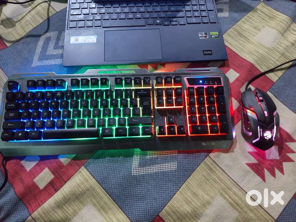 Gaming Keyboard, mouse and gaming headphones