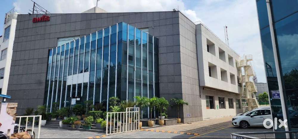 50,000 sq.ft Fully Furnished Office Space for Lease Near Sarita Vihar