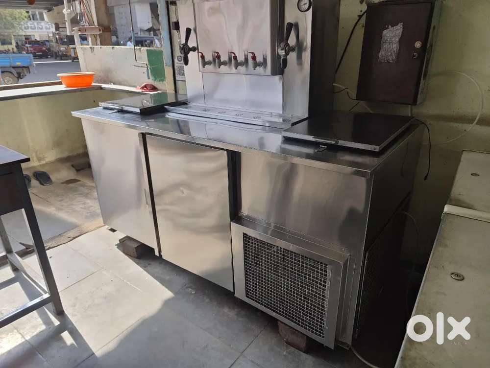 Soda fountain machine