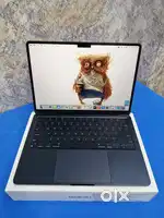 Apple Macbook Air M2 Chip 13Inch 8GB Ram 256GB SSD 100% Battery Health