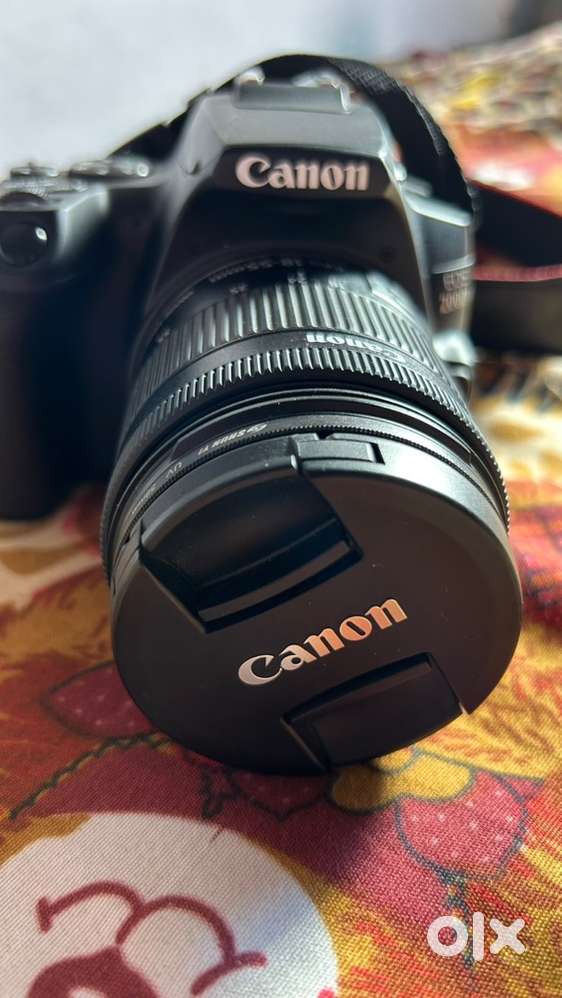 Canon 200D  in good condition
