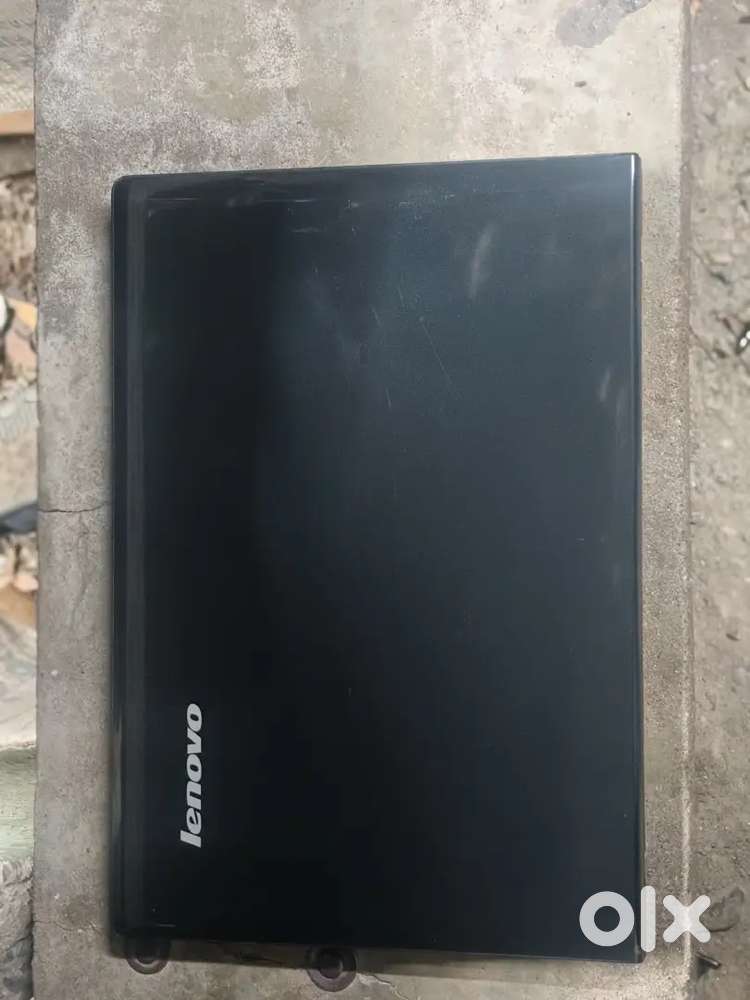 LENOVO with original charger and free mouse