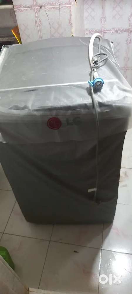 2 months old LG Automatic Washing Machine