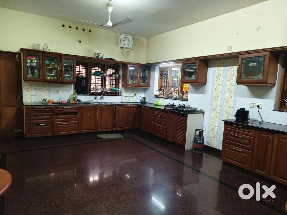 Cook and warden for gents hostel