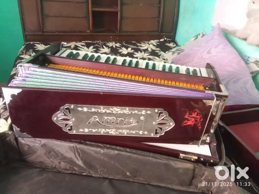 New Amrit Harmonium