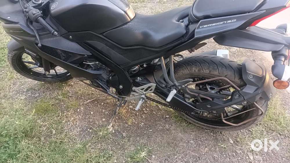 Yamaha R15 V3 Dark Knight Edition