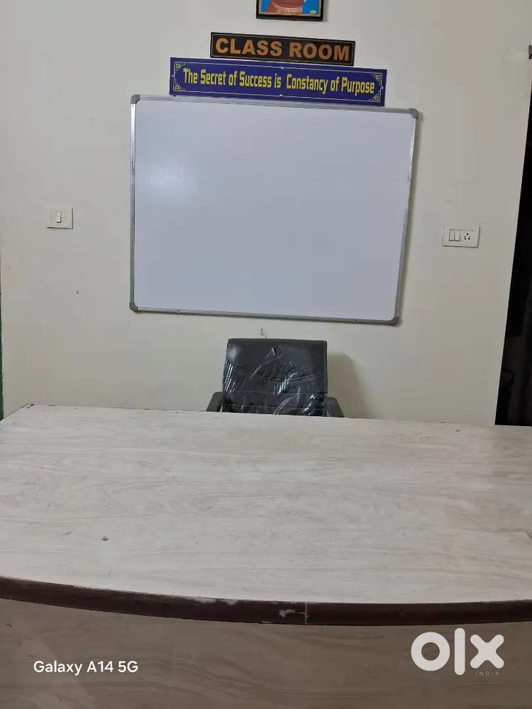 TEACHER REQUIRED (  +2 sc.+3 sc.&B.Tech)