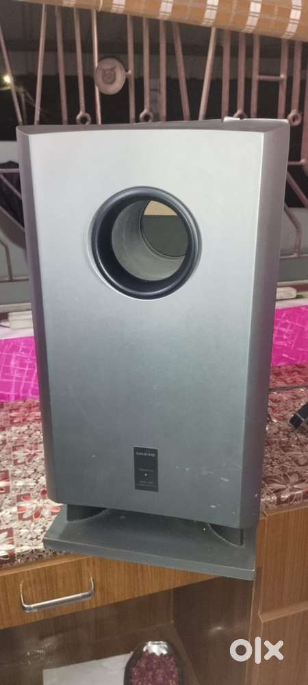 Onkyo active subwoofer 8 inch