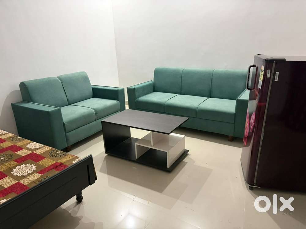 1 BHK Fully Furnished Luxury accommodation at Prime Location