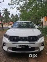 Well maintained Kia Sonet. Only 25000 Km Driven.