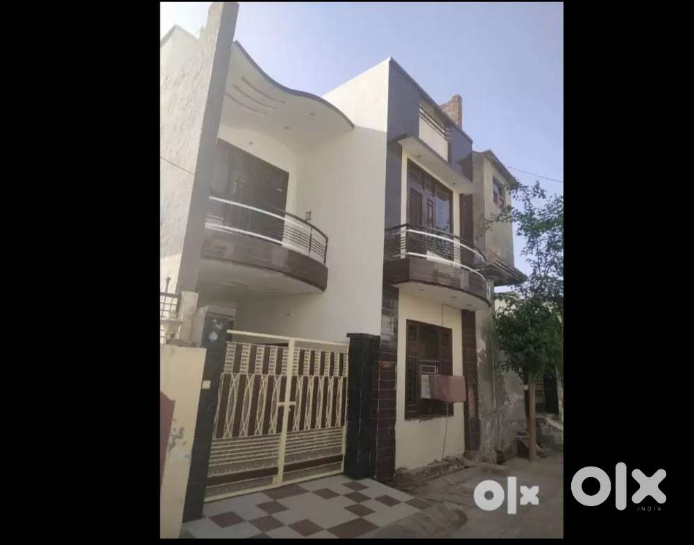 AC Room on Rent for Girls - Single Sitter