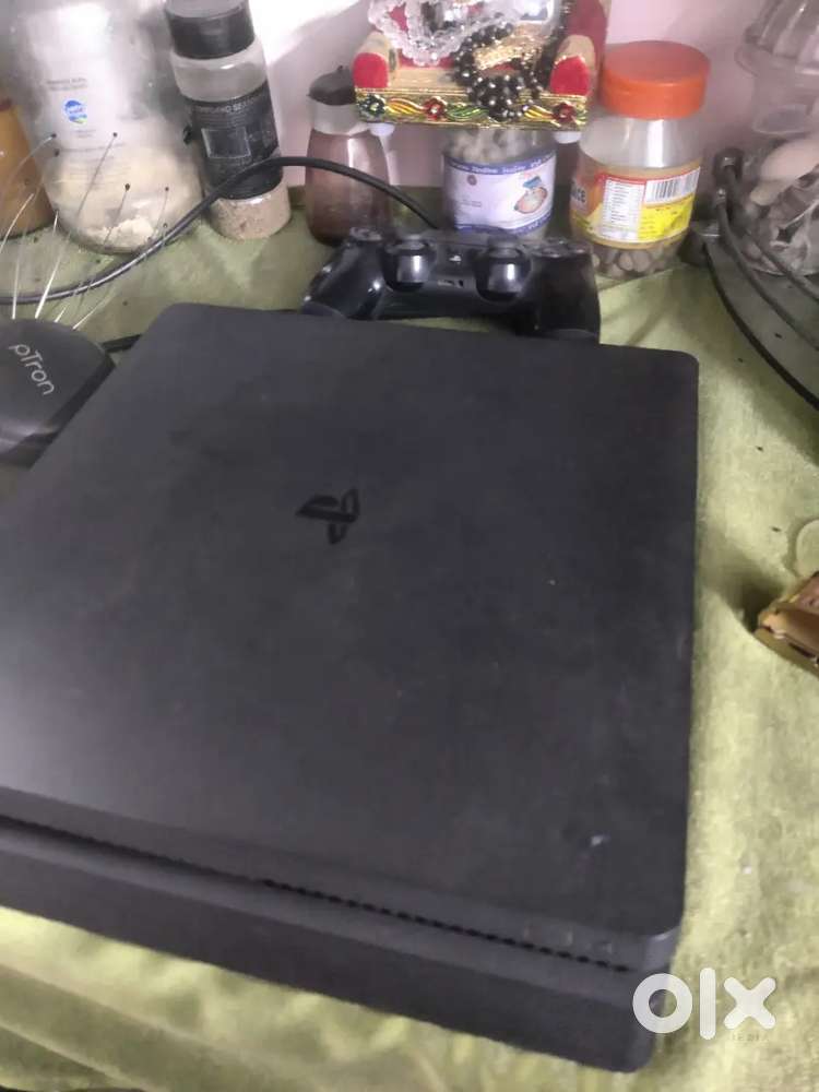 PS4 in good condition