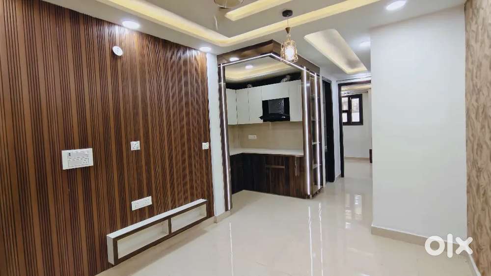 2bhk brand new flat with lift and carparking society flat 24x7 guard h