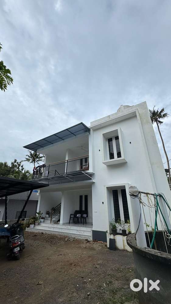 Elegant 4-Bedroom Duplex Home for Sale