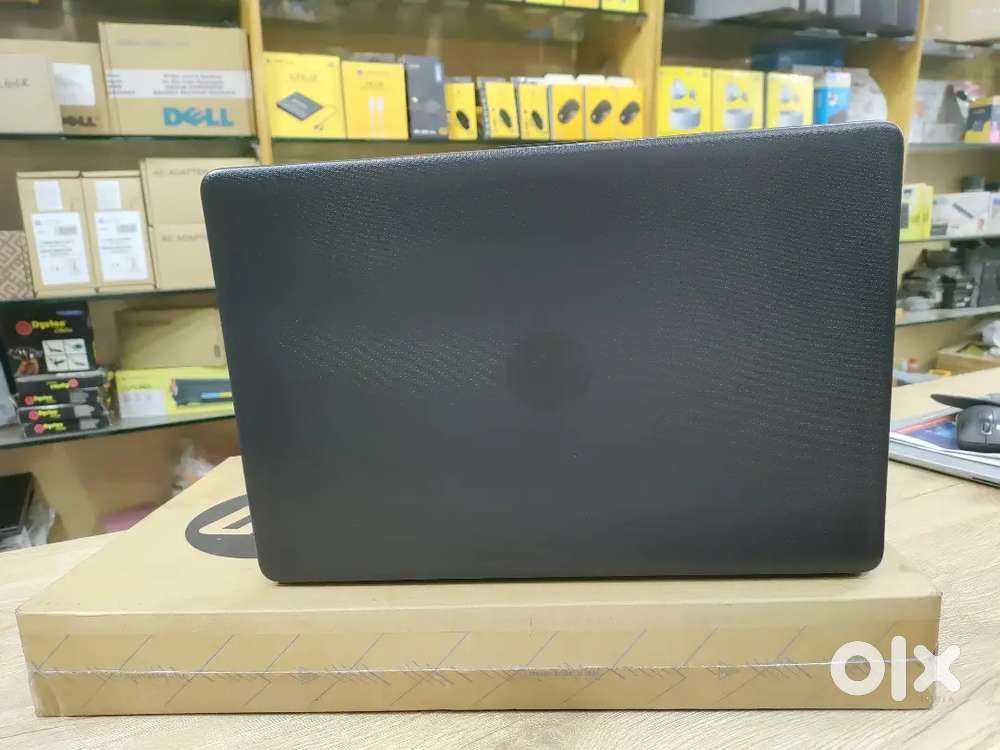 Hp Ryzen-5 3600u with Graphics