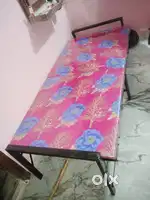 Folding bed
