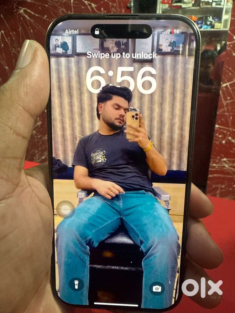 iphone 16pro Gold colour 256gb