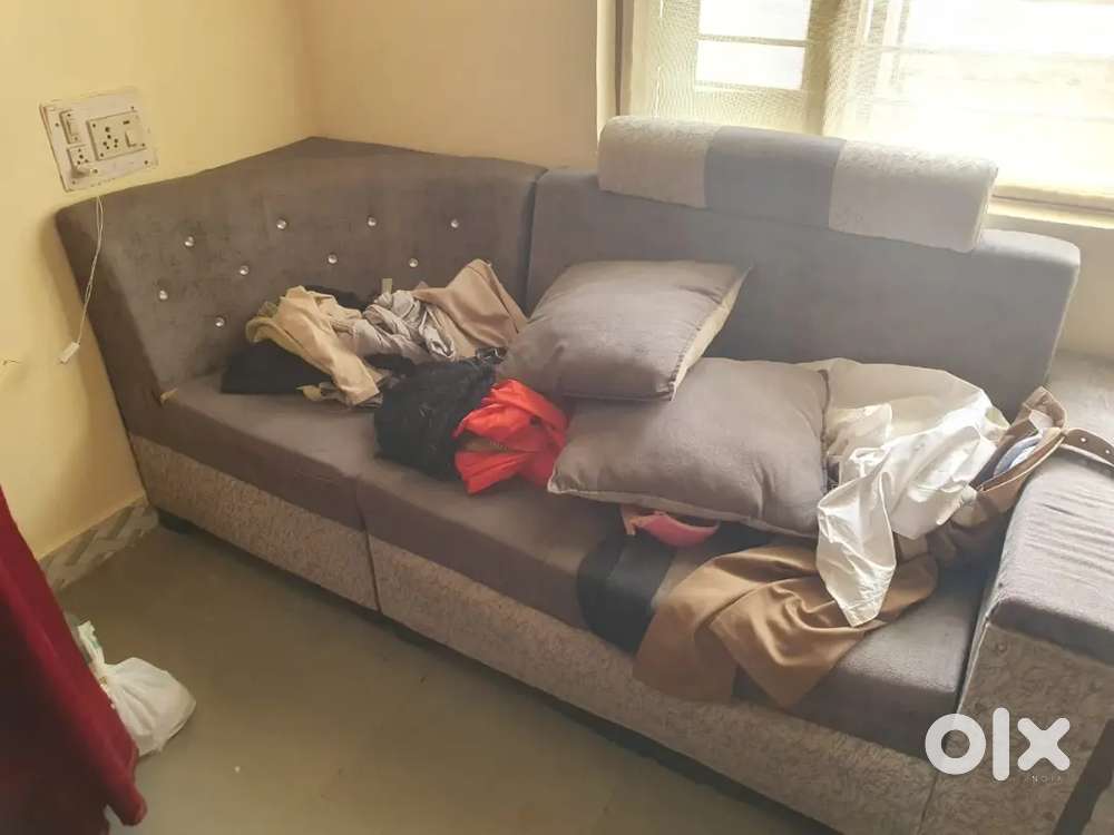 Sofa Set with cushion