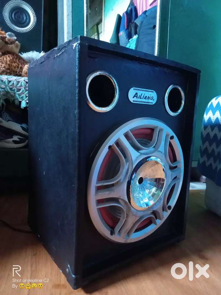 Car woofer good condition heavy bass