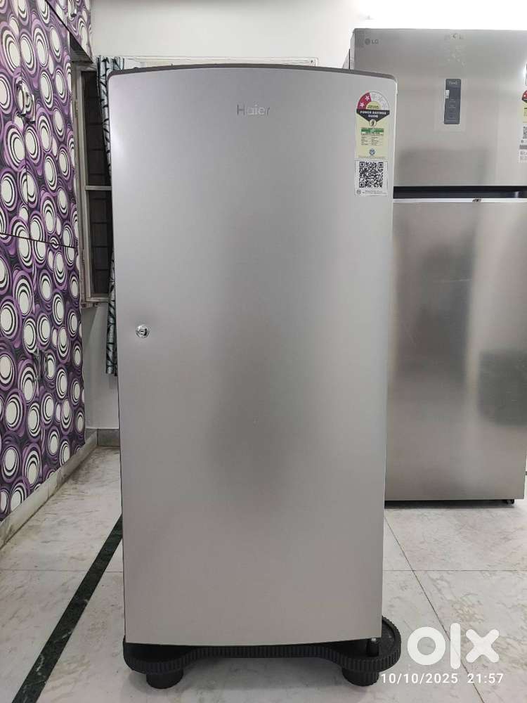 Excellent condition Haier 185L 2-Star Fridge with Warranty & Extras!
