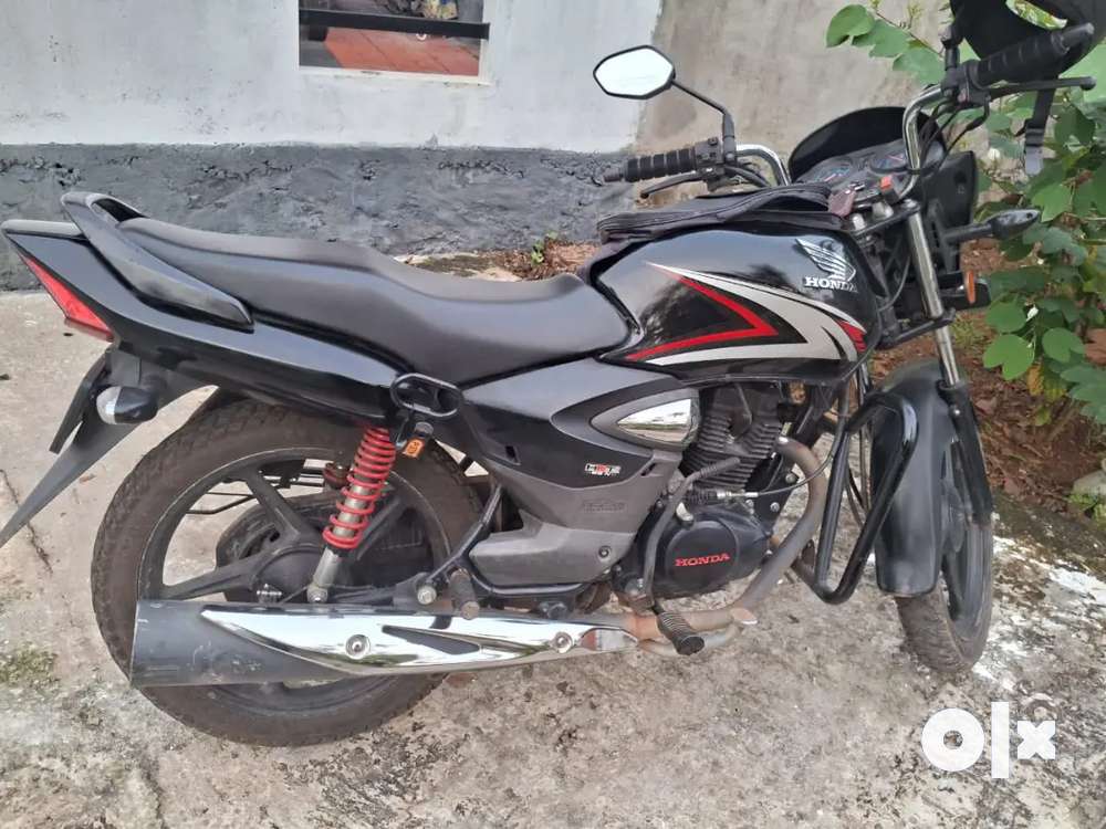 2019 july model honda shine very good condition,2nd owner...
