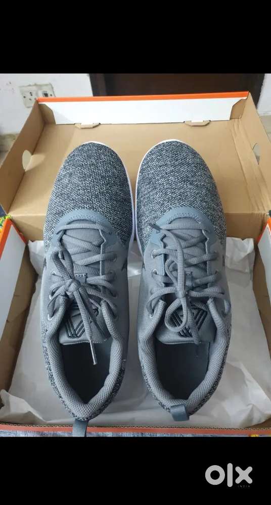 NIKE SHOE RN10 GREY